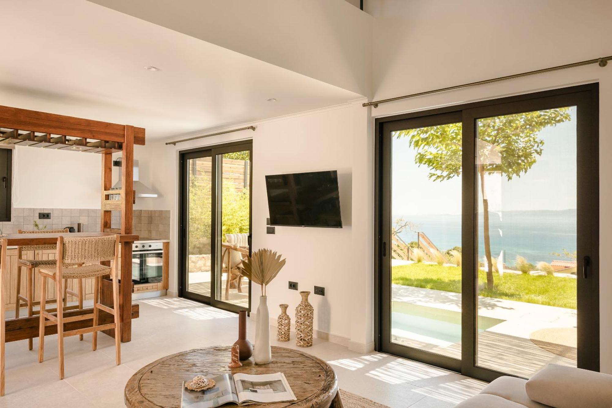 Hilaritas Luxury Suites Sea View, Private Pool & Jacuzzi Paradise Ratzaklíon Eksteriør billede