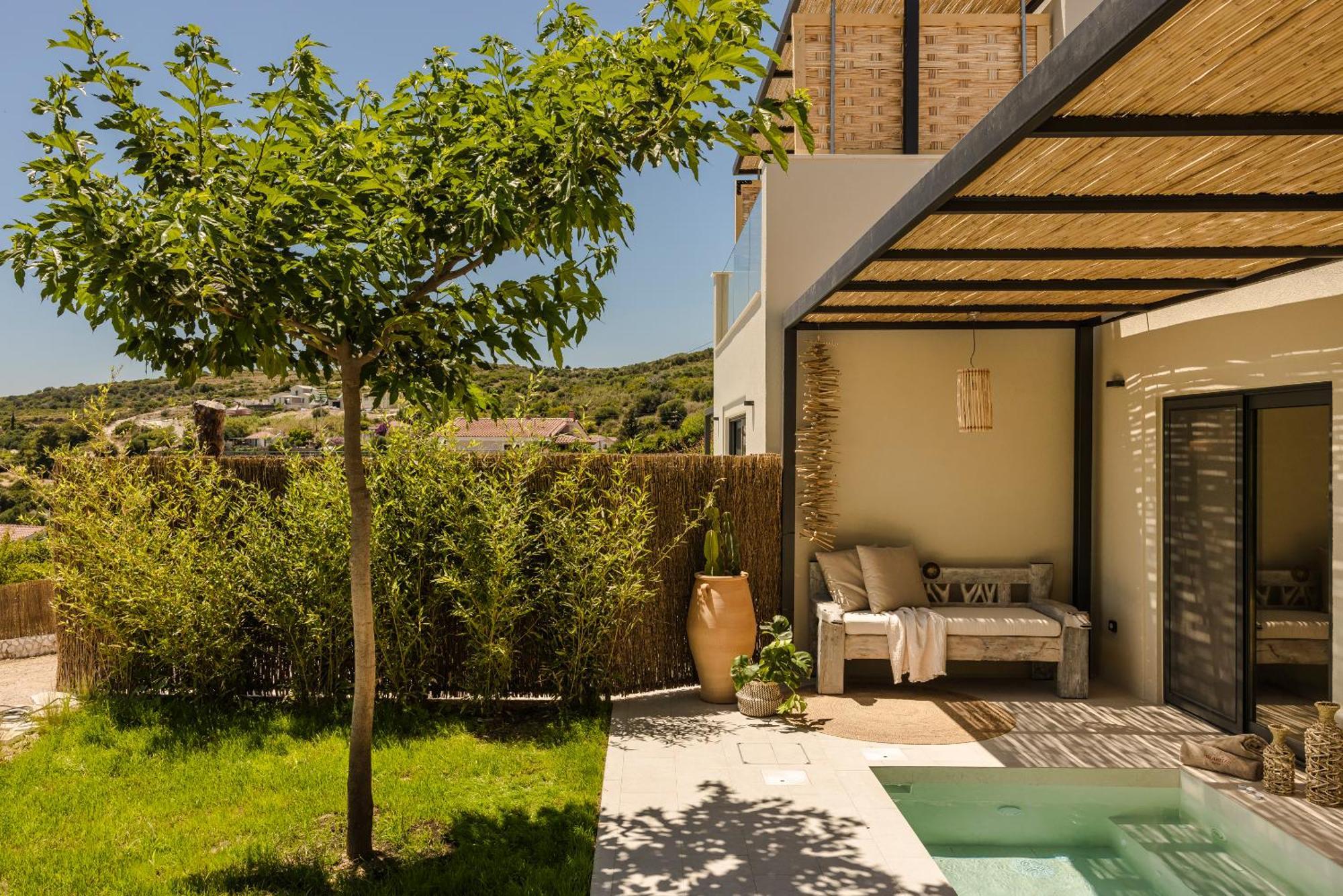 Hilaritas Luxury Suites Sea View, Private Pool & Jacuzzi Paradise Ratzaklíon Eksteriør billede